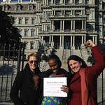 Robin Wright Delivers Congolese Women's Petition To White House‏