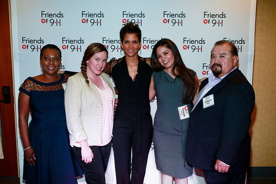  Liz Montgomery, Maria Moreno, Halle Berry, Yolanda Arroyo, and Gilbert Najar