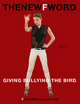 LeAnn Rimes Gives Bullying The Bird