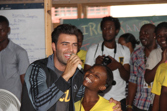 Jencarlos Canela Brings Joy to Haiti Jencarlos Canela Brings Joy to Haiti