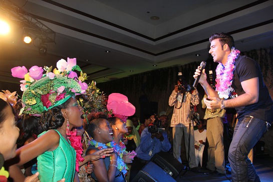 Jencarlos Canela in Haiti