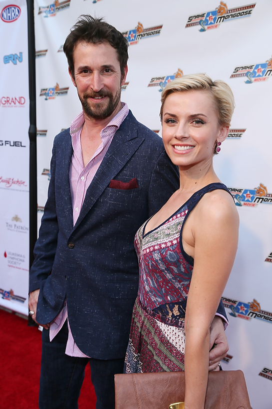 Noah Wylie and Sara Wells at the Hollywood Premiere of Snake and Mongoose benefitting The Leukemia and Lymphoma Society at The Egyptian Theater