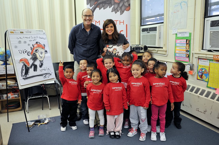 Tiffani Thiessen Visits Preschool