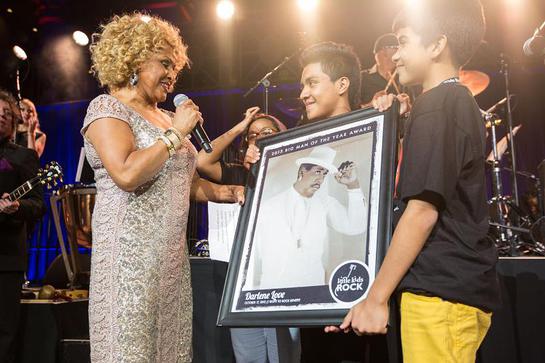 For her continued dedication to music education in the classroom Darlene Love was presented with the Big Man of the Year Award during the Right to Rock Benefi