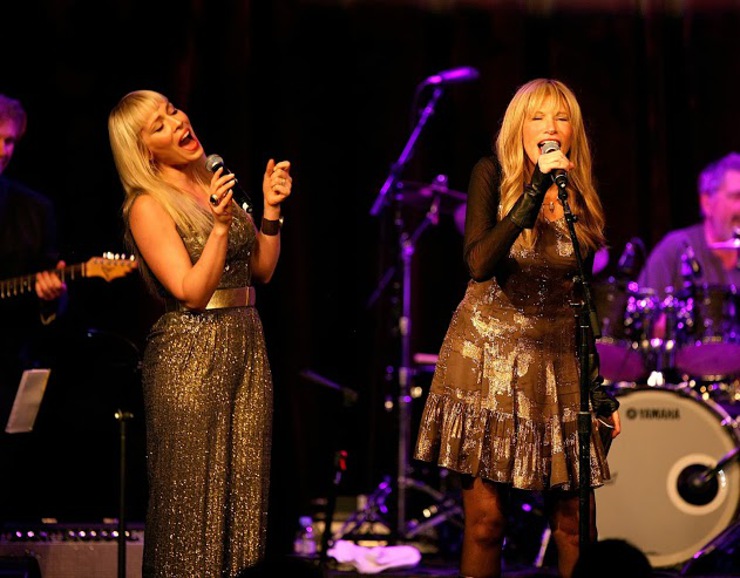 Natasha Bedingfield and Carly Simon