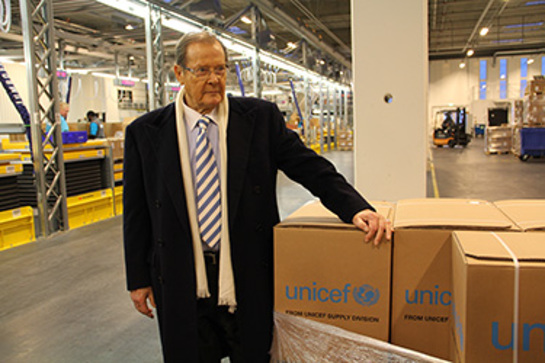 On a visit to UNICEF's global supply warehouse in Copenhagen, UNICEF Goodwill Ambassador, Sir Roger Moore called for continued public support for children and families whose world was ripped apart by super typhoon Haiyan. 