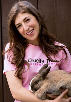 Mayim Bialik And Friend Support Cruelty Free International