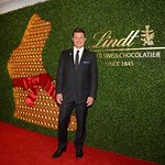 Lindt Gold Bunny Celebrity Auction Benefits Autism Speaks