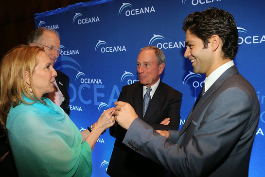 Susan Rockefeller, Oceana CEO Andrew Sharpless, Michael R. Bloomberg, and Adrian Grenier