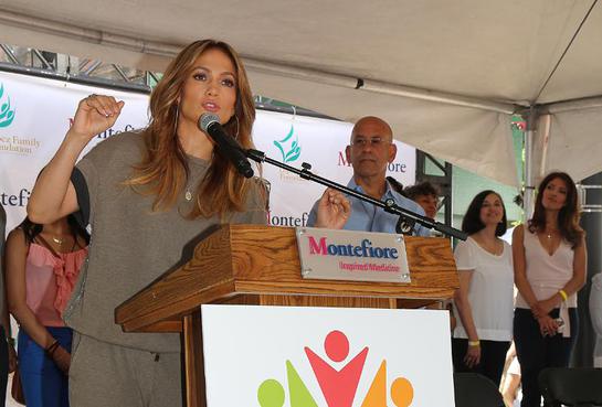Jennifer Lopez Helps Launch The Center For A Healthy Childhood - Look to  the Stars