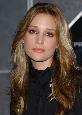 Pictures of piper perabo