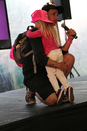 Green Day's Mike Dirnt Takes Part In Avon Walk for Breast Cancer Santa Barbara Green Day's Mike Dirnt Takes Part In Avon Walk for Breast Cancer Santa Barbara