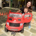 Ali Landry Hosts 3rd Annual Red CARpet Safety Awareness Event
