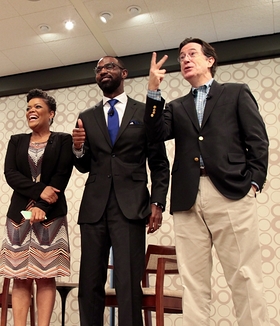 Stephen Colbert joins Yvette Nicole Brown and Damon Qualls, to announce the funding of nearly 1,000 classroom projects Stephen Colbert joins Yvette Nicole Brown and Damon Qualls, to announce the funding of nearly 1,000 classroom projects