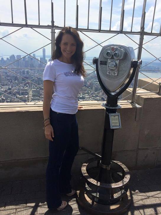 Kristin Davis On The Empire State Building