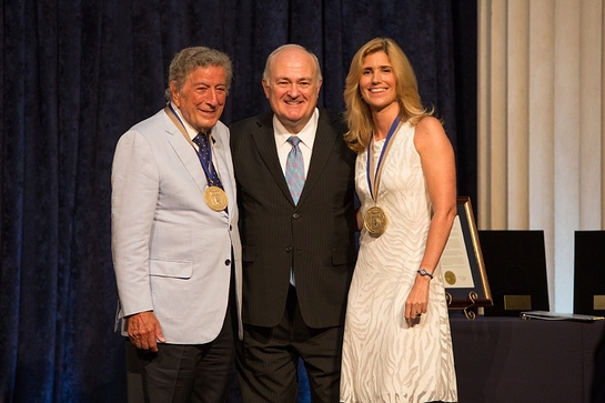 Tony Bennett and his wife Susan Benedetto honored by George Washington University for their commitment to the Arts.