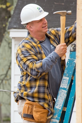 Garth Brooks helped build a home in Memphis, Tennessee Garth Brooks helped build a home in Memphis, Tennessee