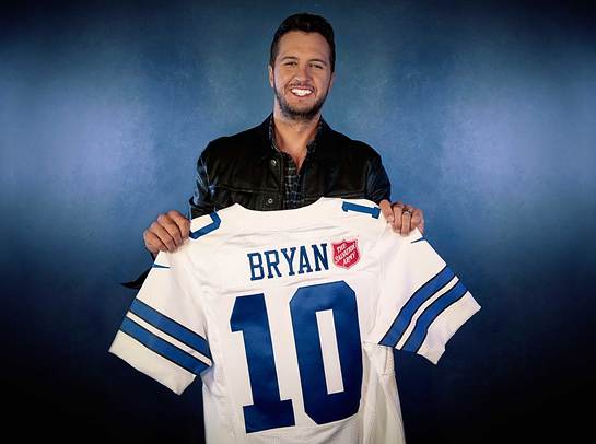 Luke Bryan will take the stage for this year's Salvation Army Red Kettle Kickoff halftime performance